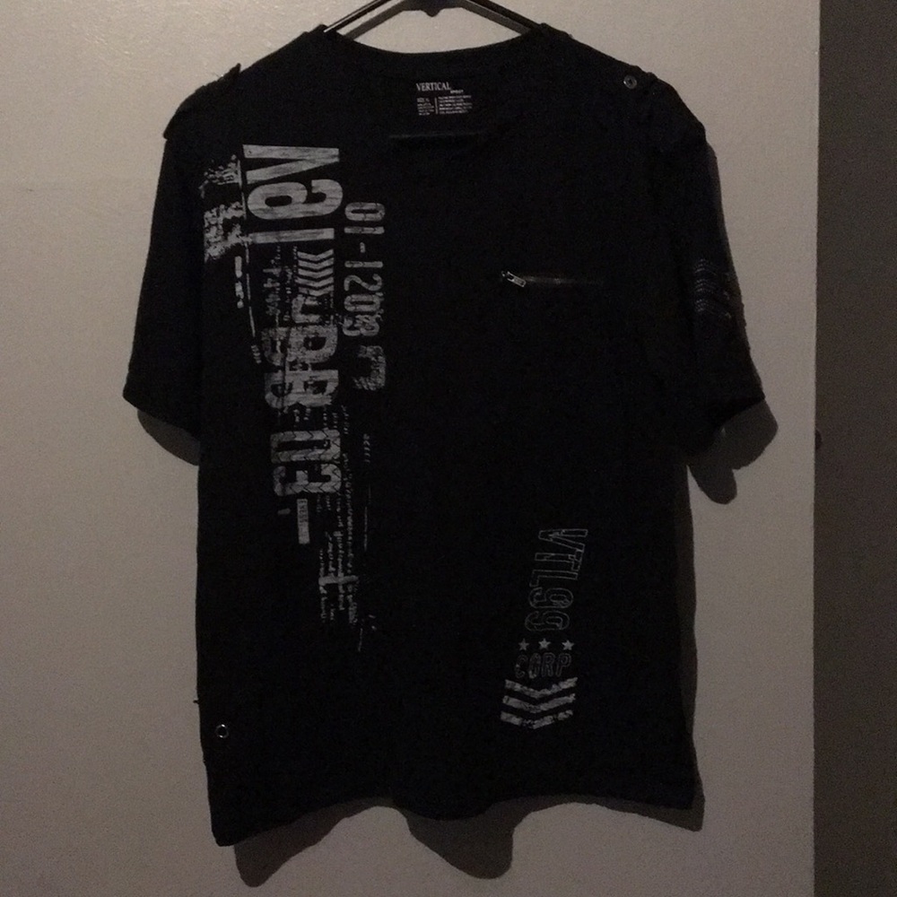 Vertical Sport Graphic T-Shirt